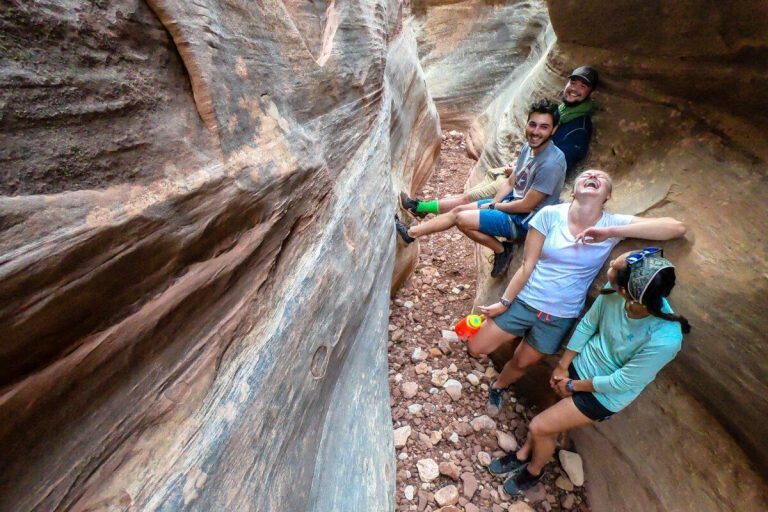 Copy-of-Copy-of-Gap_Utah_FTrek_2018_Hiking_T.Oveyda_G.OConnor_A.Pyne_M.Mix_-768x512